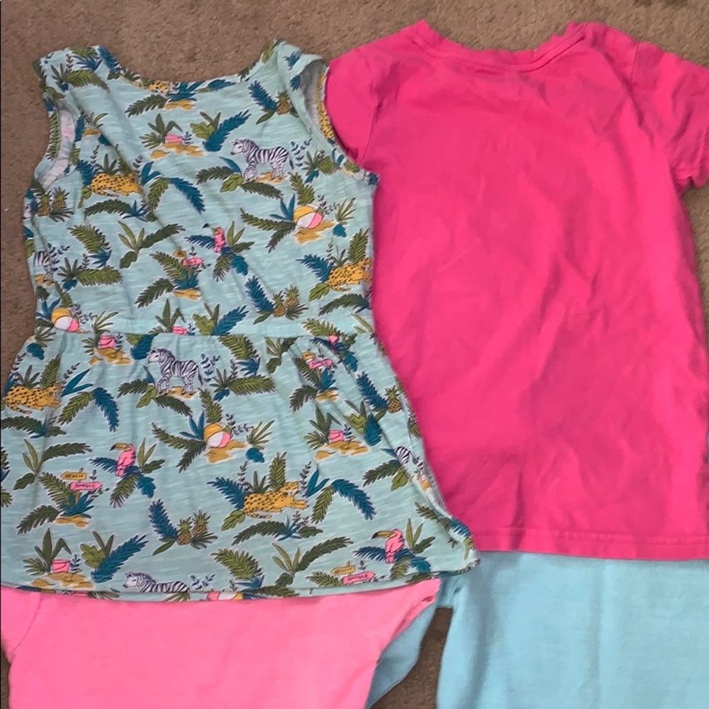 Cute top bundle - Picture 5 of 6